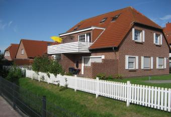 Ferienwohnung Riedefix has Balcony rooms