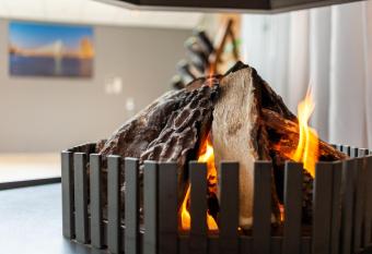 Atlas Hotel Holiday allows 18 year olds to book a room