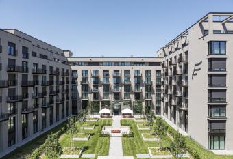 THE FLAG M  nchen M. allows 18 year olds to book a room