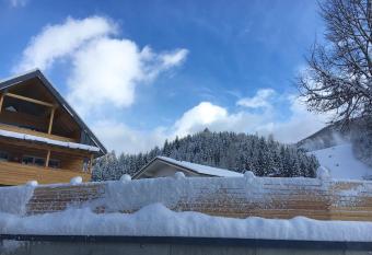 Fleischerei - Apartments, Cafe & Weinbar has Balcony rooms