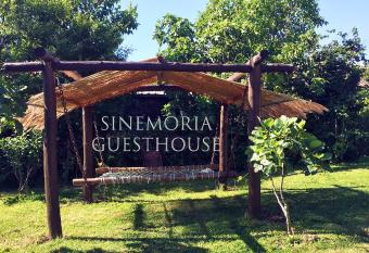 Sinemoria Guest House has Balcony rooms