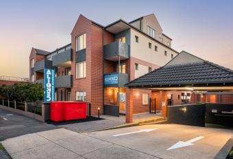 Aligned Corporate Residences Kew has Balcony rooms