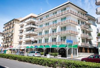 Hotel Grand Prix has Balcony rooms