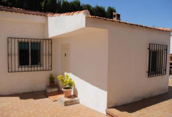 Studio Tropical has Balcony rooms