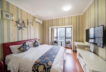 Guangzhou Laiste ApartHotel   Pazhou Exhibition Center Branch    has Balcony rooms