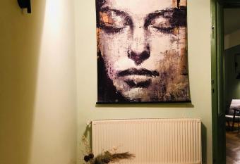 Apartment No5 Sibiu allows 18 year olds to book a room