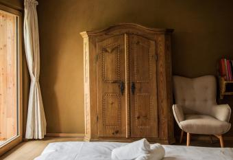 Weingut Georgium has Balcony rooms