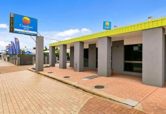 Comfort Inn on Main Hervey Bay allows 18 year olds to book a room