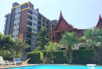 Huahin Terminal has Balcony rooms