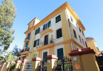 Lido di Ostia 1933 has Balcony rooms