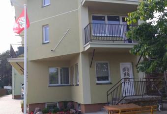 Pas Aldon   has Balcony rooms