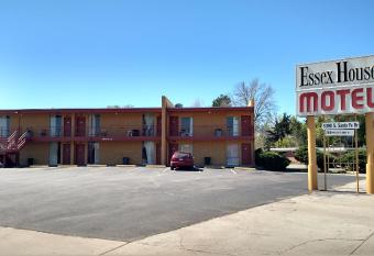 Essex House Motel has Balcony rooms