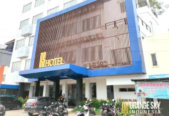 OS Hotel Airport Batam allows 18 year olds to book a room