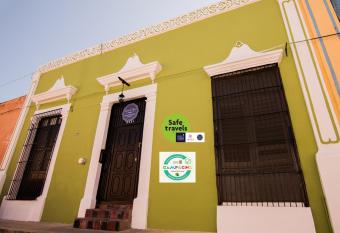 Casa de Zari B&B allows 18 year olds to book a room