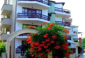 Guest House Urdoviza has Balcony rooms