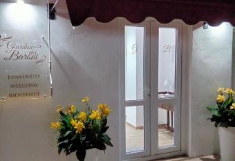 Giardino dei Baroni house allows 18 year olds to book a room