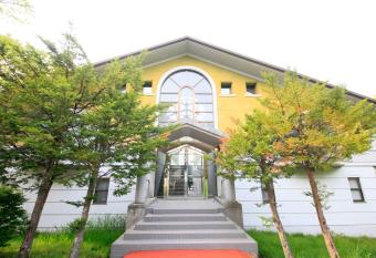 Kishutetsudo Karuizawa Hotel has Smoking/Balcony rooms