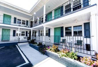 The Southwinds has Balcony rooms