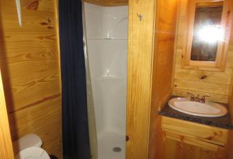 All tucked Inn Cabins has Balcony rooms