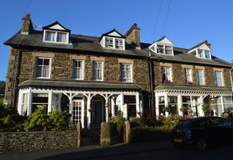 Ellerbrook House allows 18 year olds to book a room