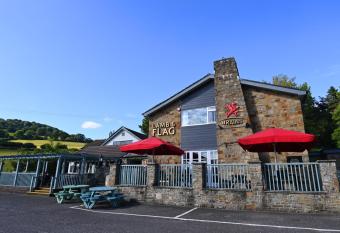 Lamb & Flag Inn allows 18 year olds to book a room