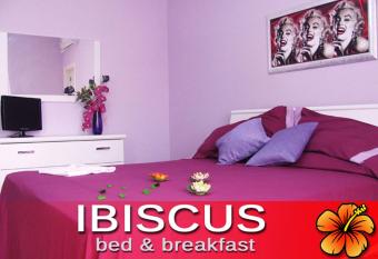 Ibiscus B&B has Balcony rooms