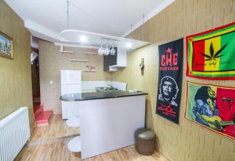 Anastasia Guesthouse has Balcony rooms