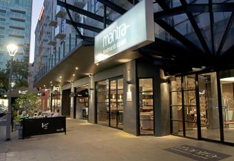 Mantra Hindmarsh Square has Balcony rooms