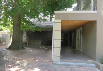 Milas Place has Balcony rooms