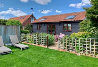 Pheasant Suites has Balcony rooms