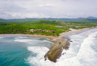 Magnific Rock - Surf Resort & Yoga Retreat Nicaragua has Balcony rooms