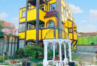 Shepherd s B&B has Balcony rooms