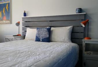 Karuah Gardens Motel allows 18 year olds to book a room