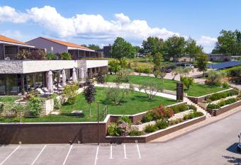 San Servolo Wellness Resort - Adults Only allows 18 year olds to book a room