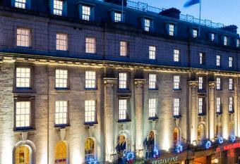 Wynn s Hotel allows 18 year olds to book a room