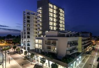 Hesperia Hotel & Residence has Balcony rooms