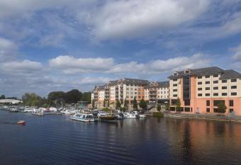 Radisson Blu Hotel, Athlone allows 18 year olds to book a room