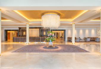 Mullingar Park Hotel allows 18 year olds to book a room