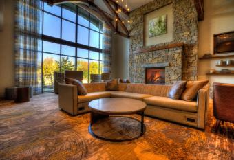 Courtyard by Marriott Pigeon Forge has Balcony rooms