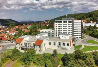 Hasser  der Burghotel allows 18 year olds to book a room