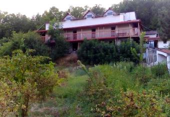 Twins V.V.T Hostel has Balcony rooms