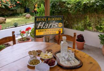 Haris Rooms has Balcony rooms