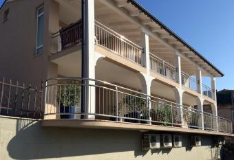 Apartments Mirjana has Balcony rooms