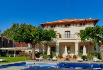 Hotel Arrey Alella has Balcony rooms