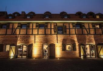 Michaelson Boutique Hotel allows 18 year olds to book a room