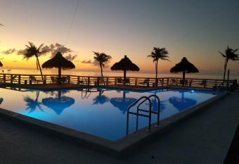 Caloosa Cove Resort - With Full Kitchens has Balcony rooms