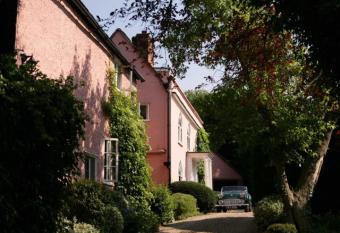 The Cottage Guest House allows 18 year olds to book a room