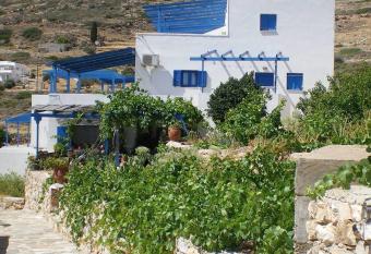 Pirgari Rooms Sikinos has Balcony rooms