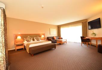 Mornington Hotel has rooms with a private hot tub