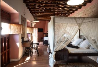 Molino La Nava allows 18 year olds to book a room
